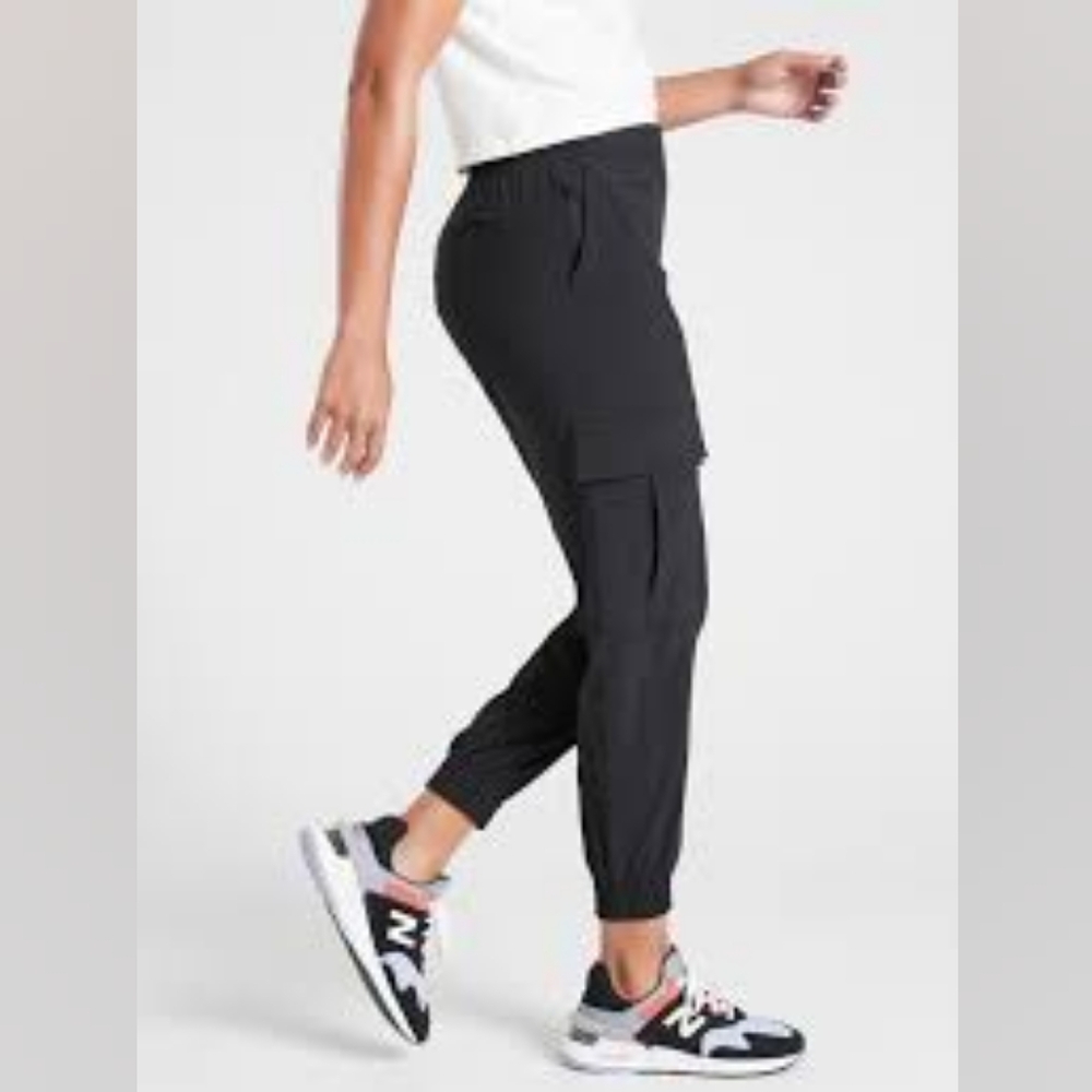 Athleta Chelsea Utility Jogger